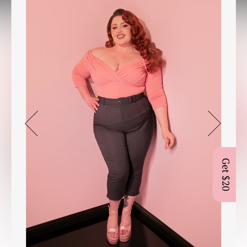Vixen By Micheline Pitt Denim Capri Pants